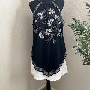 Alfani Blk/Wht Halter top Size 1X (Shorts not included)